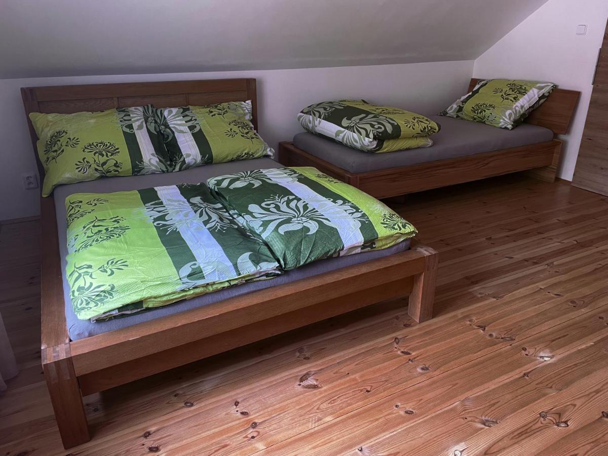 Apartman Nejdek Exteriör bild